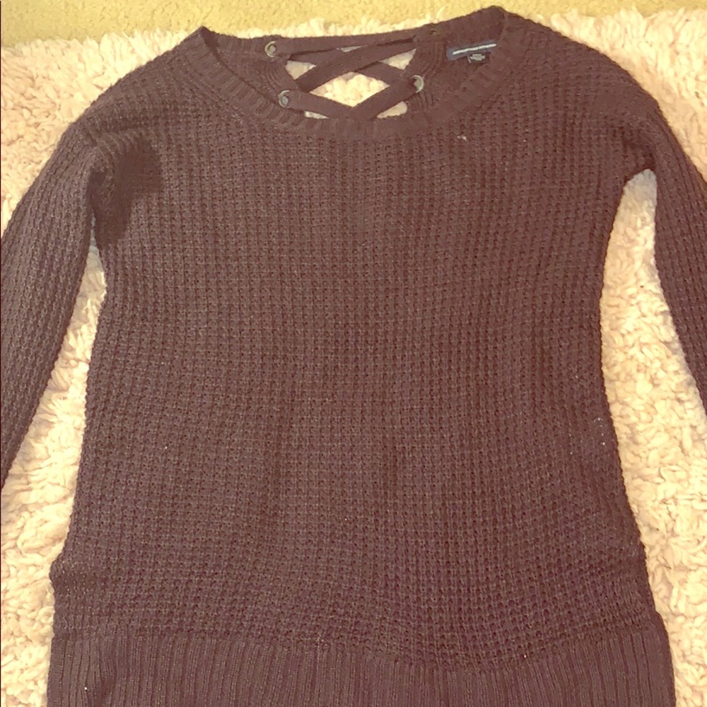 american eagle burgundy sweater
